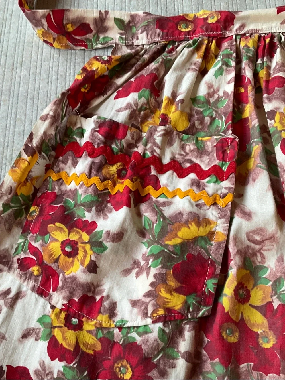 Vintage 1/2 apron, red, yellow, white flowers.